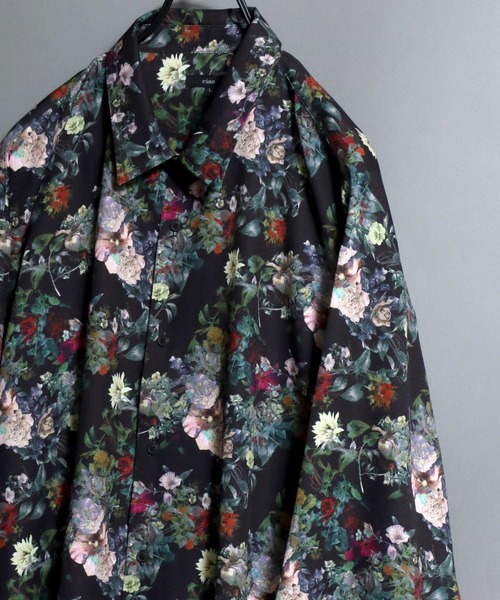 ANPAS(アンパス)の「All-over patterned georgette fluid shirt/ジョーゼット とろみ 総柄長袖シャツ 柄シャツ メンズ ペイズリー/フラワー/幾何学/レトロ/モノトーン/レオパード(シャツ/ブラウス・メンズ・ブラック系2/ブラック系1/アイボリー系2/ホワイト系1/ブラウン系1/ブラウン系2/ホワイト系2/ブラック系5/ホワイト系3/ライトグレー系1/ブラック系4/ホワイト系5/ベージュ系1/アイボリー系1/ブラック系3/グレー系1/ホワイト系4/ホワイト系6/ベージュ系2/ダークグリーン系1/ダークグリーン系2/ダークブラウン系1/ダークブラウン系2/ダークブラウン系3/ダークブラウン系4/ブラック系7/ブラック系6・M/L)」の13枚目の写真
