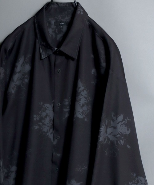 ANPAS(アンパス)の「All-over patterned georgette fluid shirt/ジョーゼット とろみ 総柄長袖シャツ 柄シャツ メンズ ペイズリー/フラワー/幾何学/レトロ/モノトーン/レオパード(シャツ/ブラウス・メンズ・ブラック系2/ブラック系1/アイボリー系2/ホワイト系1/ブラウン系1/ブラウン系2/ホワイト系2/ブラック系5/ホワイト系3/ライトグレー系1/ブラック系4/ホワイト系5/ベージュ系1/アイボリー系1/ブラック系3/グレー系1/ホワイト系4/ホワイト系6/ベージュ系2/ダークグリーン系1/ダークグリーン系2/ダークブラウン系1/ダークブラウン系2/ダークブラウン系3/ダークブラウン系4/ブラック系7/ブラック系6・M/L)」の14枚目の写真
