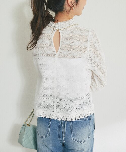 La boutique BonBon(ラブティックボンボン)の「【今すぐお届け!・オケージョン対応】レースブラウス(シャツ/ブラウス・レディース・ホワイト/ネイビー・FREE)」の5枚目の写真