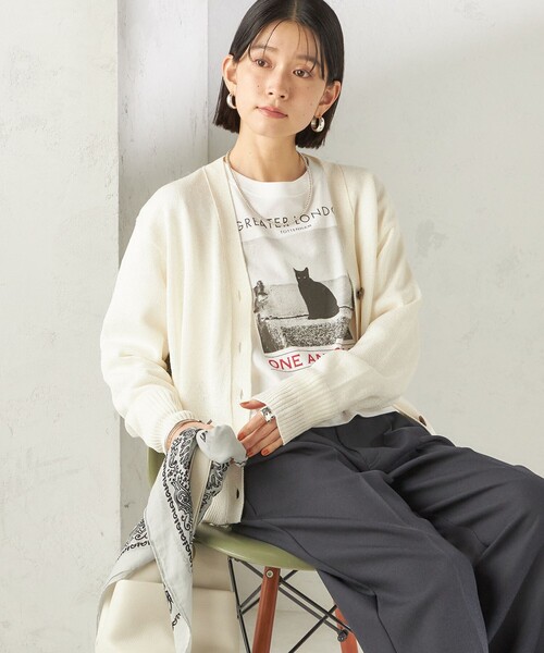 SHIPS（シップス）の「〈手洗い可能〉ブライト ペーパー Vネック ニット カーディガン（カーディガン/ボレロ・レディース・オフホワイト/ネイビー/グリーン・ONE SIZE）」の7枚目の写真