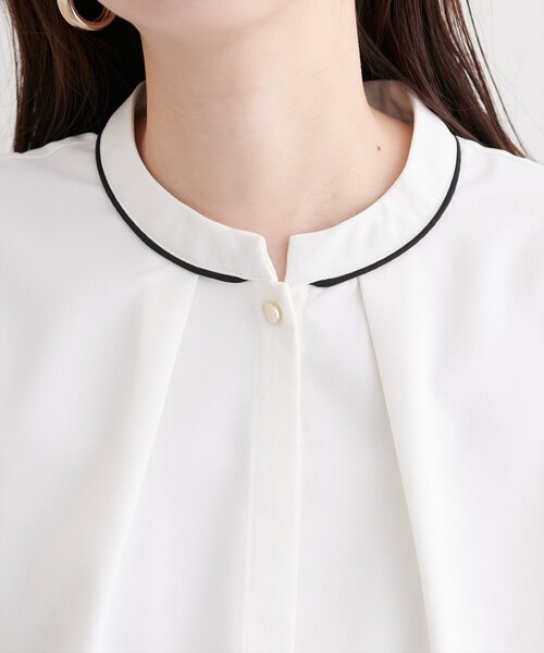 natural couture（ナチュラルクチュール）の「スタンドカラーパイピングブラウス（シャツ/ブラウス・レディース・オフホワイト/ベージュ/ネイビー/サックスブルー・FREE）」の22枚目の写真