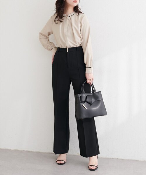 natural couture（ナチュラルクチュール）の「スタンドカラーパイピングブラウス（シャツ/ブラウス・レディース・オフホワイト/ベージュ/ネイビー/サックスブルー・FREE）」の6枚目の写真