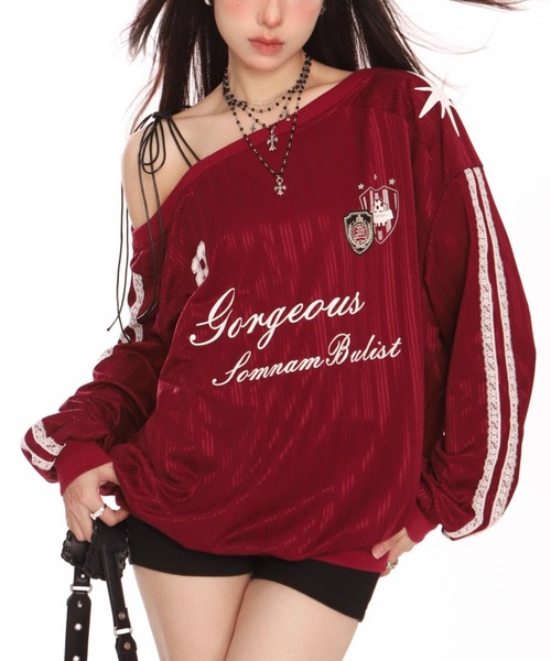 GEMEDA(ジェメダ)の「【26春新作】スポカジュワンショルプルオーバー(Tシャツ/カットソー・レディース・レッド/ブラック・M)」の2枚目の写真