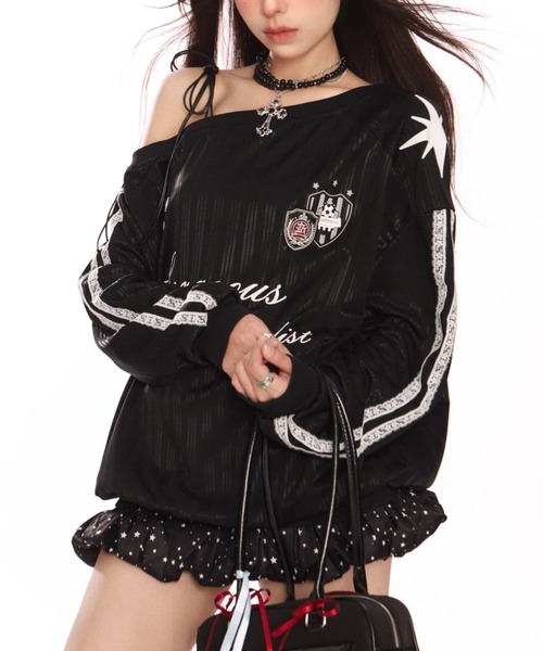 GEMEDA(ジェメダ)の「【26春新作】スポカジュワンショルプルオーバー(Tシャツ/カットソー・レディース・レッド/ブラック・M)」の4枚目の写真