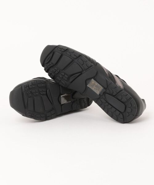 STEVE MADDEN（スティーブマデン）の「メリージェーンスニーカー/S.MADDEN JOISIE-XS（スニーカー・レディース・ブラック/シルバー・23.0cm/23.5-24/24.5cm/22.5cm/23.5cm/24.0cm）」の11枚目の写真