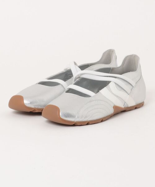 STEVE MADDEN（スティーブマデン）の「メリージェーンスニーカー/S.MADDEN JOISIE-XS（スニーカー・レディース・ブラック/シルバー・23.0cm/23.5-24/24.5cm/22.5cm/23.5cm/24.0cm）」の12枚目の写真