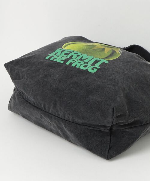 Disney（ディズニー）の「ディズニー カーミット ピグメントトートバッグ [DMP-TTB54 PIGMENT TOTE BAG KERMIT]（トートバッグ・メンズ・ブラック・FREE）」の3枚目の写真