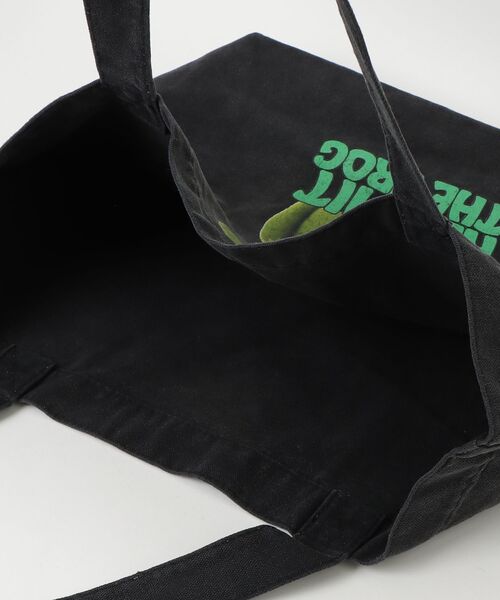 Disney（ディズニー）の「ディズニー カーミット ピグメントトートバッグ [DMP-TTB54 PIGMENT TOTE BAG KERMIT]（トートバッグ・メンズ・ブラック・FREE）」の4枚目の写真