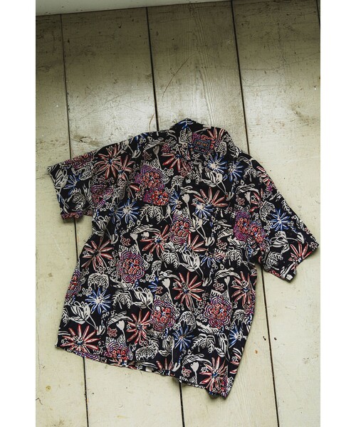 BEAMS PLUS(ビームスプラス)の「Open Collar Block Print ②(シャツ/ブラウス・メンズ・ブラック・X-LARGE/SMALL/LARGE/MEDIUM)」の2枚目の写真