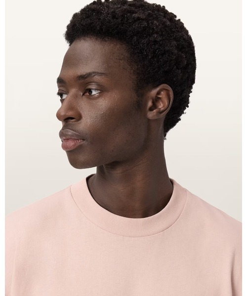 ALLSAINTS(オールセインツ)の「UNDERGROUND OVERSIZED CREW NECK T-SHIRT | アンダーグラウンド オーバーサイズ クルー ネック Tシャツ(Tシャツ/カットソー・メンズ・ピンク系その他・S/M/L/XS)」の4枚目の写真