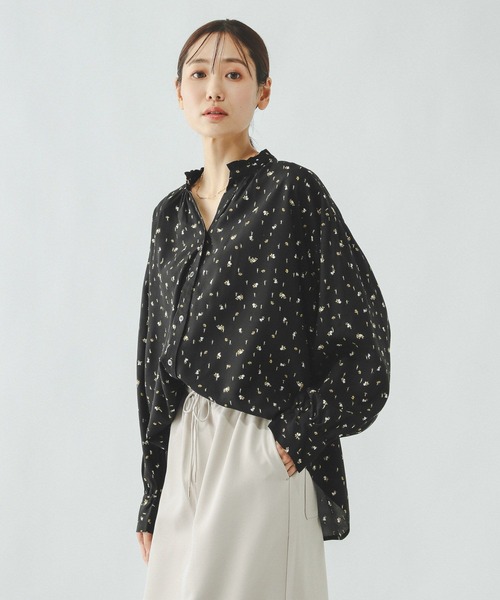 GLOBAL WORK(グローバルワーク)の「スキッパーブラウス長袖/601062(シャツ/ブラウス・レディース・ブラウン系その他6/ブラック系その他/ホワイト/ストライプ・MEDIUM/LARGE)」の12枚目の写真