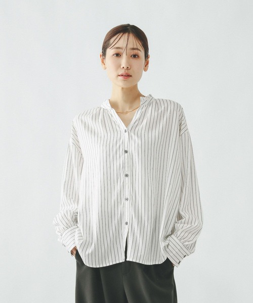 GLOBAL WORK(グローバルワーク)の「スキッパーブラウス長袖/601062(シャツ/ブラウス・レディース・ブラウン系その他6/ブラック系その他/ホワイト/ストライプ・MEDIUM/LARGE)」の19枚目の写真