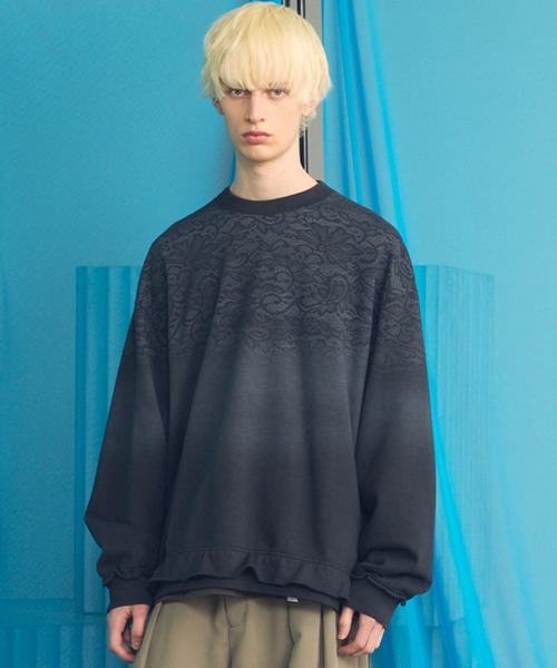 MAISON SPECIAL（メゾンスペシャル）の「《UNISEX》Lace Spray Dye Prime-Over Crew Neck Sweatshirt/レーススプレーダイプライムオーバークルーネックスウェット【MAISON SPECIAL/メゾンスペシャル】（スウェット・メンズ・ブラック/ライトブルー/ライトグリーン・0/1/2）」の2枚目の写真