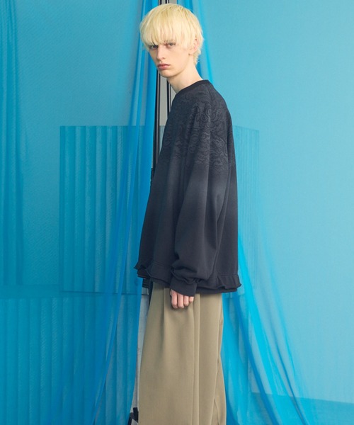 MAISON SPECIAL（メゾンスペシャル）の「《UNISEX》Lace Spray Dye Prime-Over Crew Neck Sweatshirt/レーススプレーダイプライムオーバークルーネックスウェット【MAISON SPECIAL/メゾンスペシャル】（スウェット・メンズ・ブラック/ライトブルー/ライトグリーン・0/1/2）」の15枚目の写真