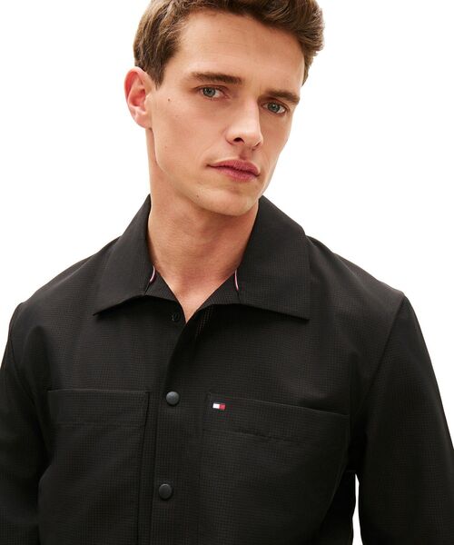 TOMMY HILFIGER(トミーヒルフィガー)の「ロングスリーブシャツ(シャツ/ブラウス・メンズ・ブラック/マルチ・X-LARGE/MEDIUM/LARGE/SMALL)」の3枚目の写真