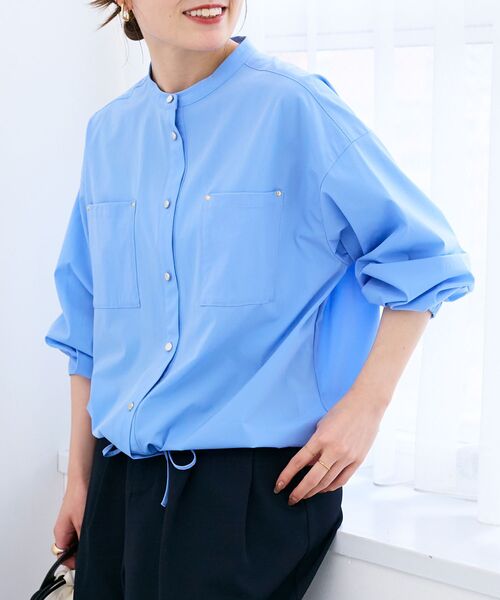 le.coeur blanc（ルクールブラン）の「ストレッチラッシュガードシャツ（シャツ/ブラウス・レディース・モカ/サックスブルー/オフホワイト・38）」の3枚目の写真