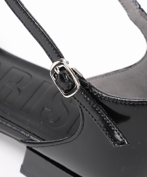 GRISE(グリーズ)の「《WEB+一部店舗限定》GRISEナロースクエアコンビTストラップセパレートフラット(その他シューズ・レディース・ブラック/アイボリー・23cm/22.5cm/22cm/25cm/24.5cm/24cm/23.5cm)」の21枚目の写真