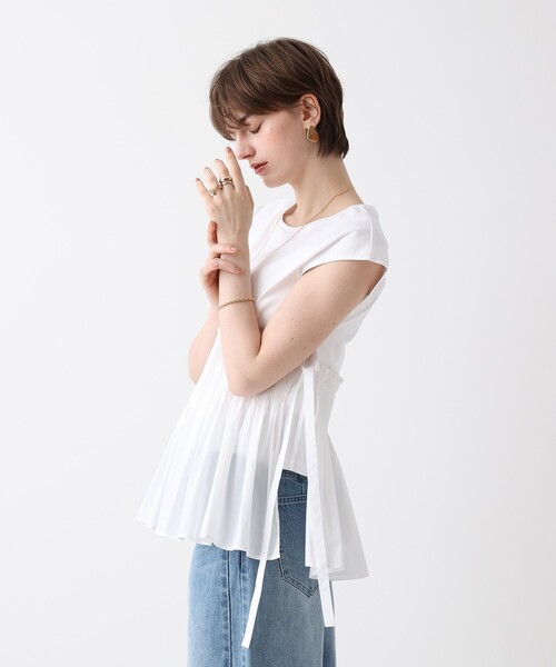 allureville（アルアバイル）の「刺繍プリーツペプラムプルオーバー（Tシャツ/カットソー・レディース・オフホワイト/ブラック/ブルー・2）」の6枚目の写真