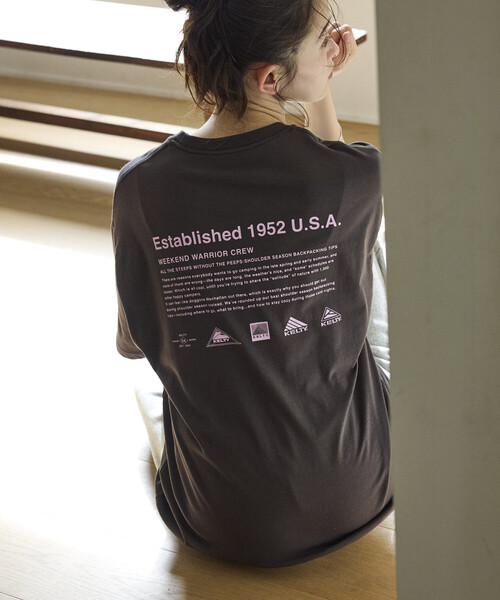 FREAK'S STORE(フリークスストア)の「<UVカット・接触冷感・吸水速乾>KELTY×FREAK’S STORE/ケルティ 別注 ビッグシルエット ヒストリーロゴ バックプリント Tシャツ 限定展開(Tシャツ/カットソー・メンズ・スミクロ/ベージュ/ピンク/ホワイト/杢グレー・LARGE/MEDIUM/SMALL)」の18枚目の写真