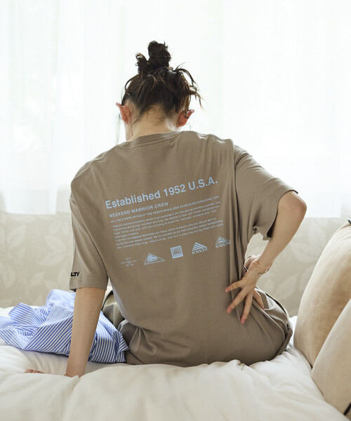 FREAK'S STORE(フリークスストア)の「<UVカット・接触冷感・吸水速乾>KELTY×FREAK’S STORE/ケルティ 別注 ビッグシルエット ヒストリーロゴ バックプリント Tシャツ 限定展開(Tシャツ/カットソー・メンズ・スミクロ/ベージュ/ピンク/ホワイト/杢グレー・LARGE/MEDIUM/SMALL)」の14枚目の写真