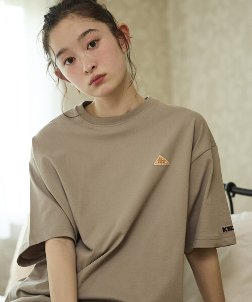 FREAK'S STORE(フリークスストア)の「<UVカット・接触冷感・吸水速乾>KELTY×FREAK’S STORE/ケルティ 別注 ビッグシルエット ヒストリーロゴ バックプリント Tシャツ 限定展開(Tシャツ/カットソー・メンズ・スミクロ/ベージュ/ピンク/ホワイト/杢グレー・LARGE/MEDIUM/SMALL)」の10枚目の写真
