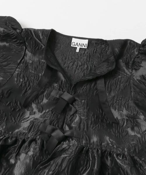 GANNI（ガニー）の「GANNI　SATIN CLOQUE PEPLUM BLOUSE（シャツ/ブラウス・レディース・ブラック・36）」の8枚目の写真