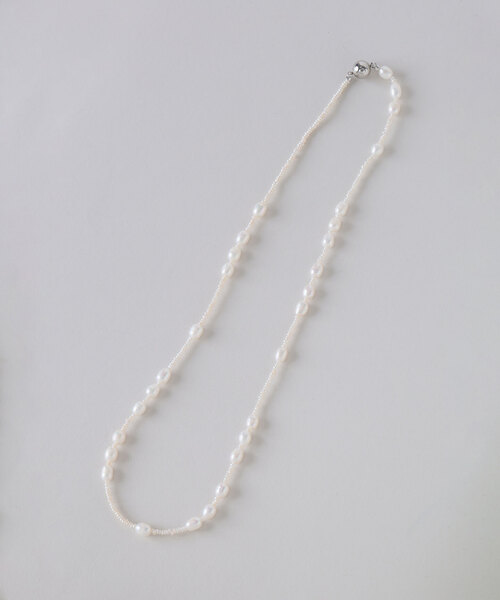 in mood(インムード)の「in mood/インムード BABY&RICEPRL 60cm necklace(ネックレス・レディース・ホワイト・FREE)」の3枚目の写真