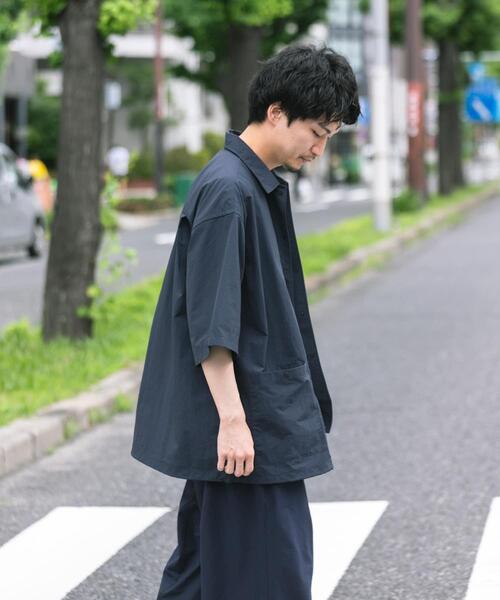 EKAL(エカル)の「『撥水/UVカット/UR TECH』ナイロンタッサーショートスリーブシャツ(シャツ/ブラウス・メンズ・イエロー/ライトブルー/ネイビー/グリーン系その他/グレー・LARGE/MEDIUM)」の22枚目の写真