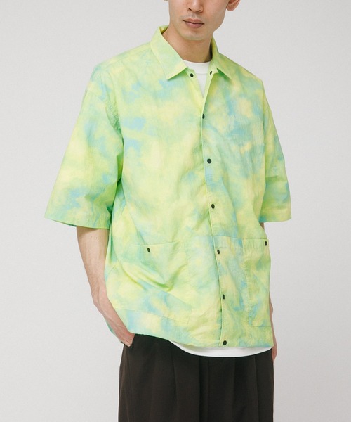 EKAL（エカル）の「『UR TECH』ナイロンタッサーショートスリーブシャツ（シャツ/ブラウス・メンズ・イエロー/ライトブルー/ネイビー/グリーン系その他/グレー・LARGE/MEDIUM）」の3枚目の写真