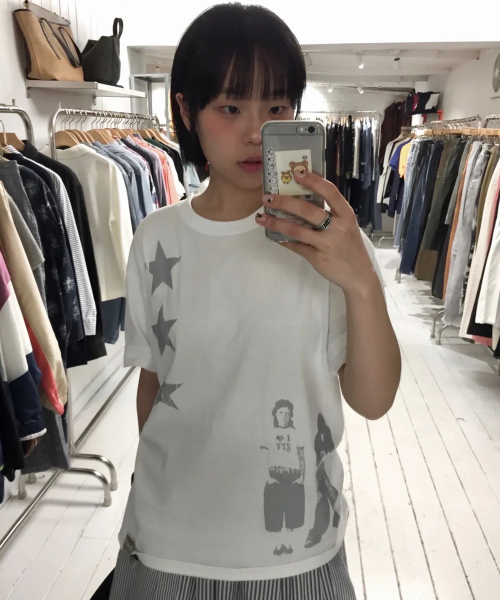 GRAVER（グレーバー）の「[ユニセックス]STAR3 半袖Tシャツ_7カラー（Tシャツ/カットソー・レディース・ブラック/ホワイト/ベージュ/ライトグレー/チャコールグレー/コバルトブルー/ネイビー/ダークグレー/ブラック系その他・MEDIUM/SMALL/LARGE/X-LARGE）」の12枚目の写真