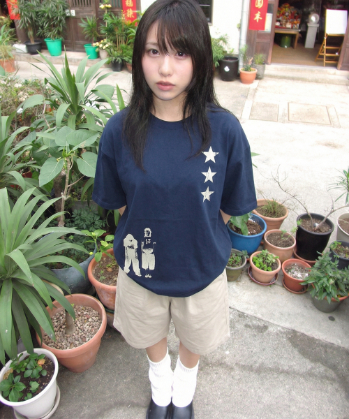 GRAVER（グレーバー）の「[ユニセックス]STAR3 半袖Tシャツ_7カラー（Tシャツ/カットソー・レディース・ブラック/ホワイト/ベージュ/ライトグレー/チャコールグレー/コバルトブルー/ネイビー/ダークグレー/ブラック系その他・MEDIUM/SMALL/LARGE/X-LARGE）」の20枚目の写真