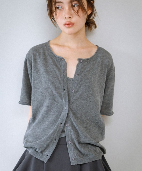 KBF（ケイビーエフ）の「ビスチェSETカーディガン（カーディガン/ボレロ・レディース・レッド/ベージュ系その他/グレー・ONE）」の2枚目の写真