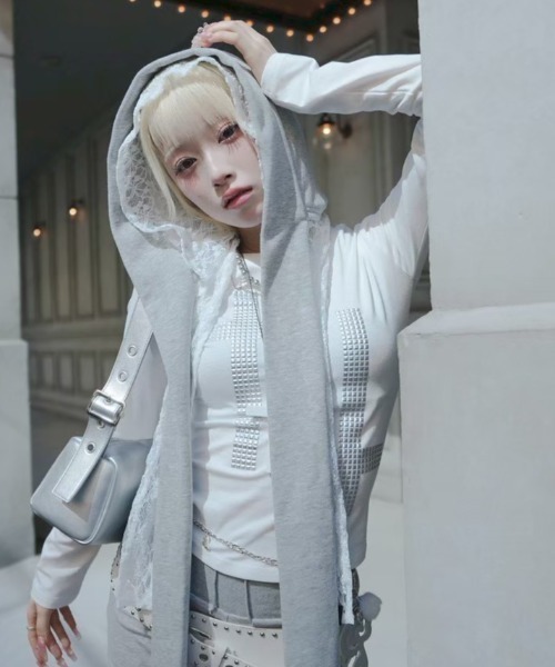 Never mind the XU / Chikashitsu+(ネバーマインド ザ エックスユー / チカシツプラス)の「【nmtc+】cross studs long sleeve / 【エヌエムティーシープラス】クロススタッズ長袖Tシャツ<着用動画あり>(Tシャツ/カットソー・レディース・ホワイト/ブラック・ONE SIZE)」の19枚目の写真