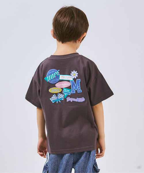 minimal(ミニマル)の「バックワッペンルーズ半袖Tシャツ(Tシャツ/カットソー・キッズ・ブルー/オフホワイト/チャコール・140cm/130cm/120cm/110cm/100cm/90cm)」の2枚目の写真