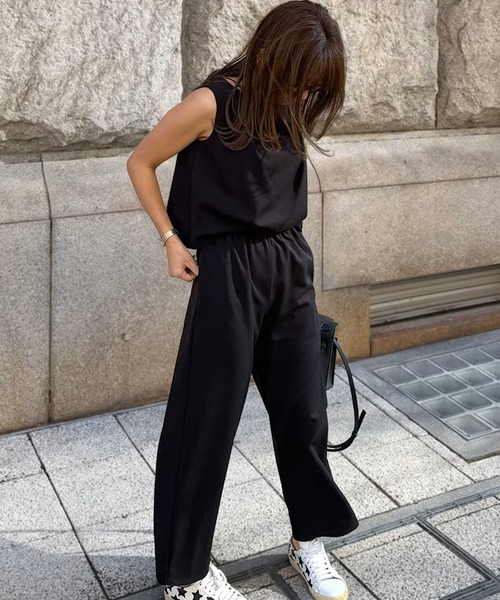 ST.ROONEY(セントルーニー)の「ドレープネックオールインワン【低身長・小柄女性向け】(つなぎ/オールインワン・レディース・ブラック/ベージュ・XS)」の9枚目の写真