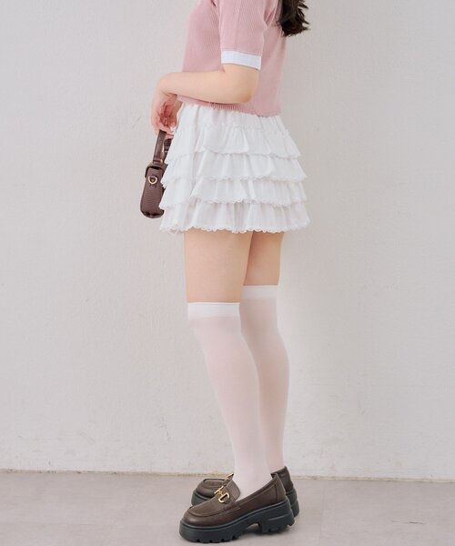 continuer de NICE CLAUP(コンティニューデナイスクラップ)の「ふんわり揺れる、ティアードフリルミニスカート(スカート・レディース・オフホワイト/ブラック・FREE)」の10枚目の写真