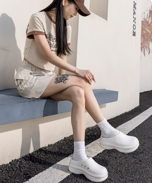 yuue' ( wear )（ユーイ）の「厚底クロッグシューズ/ボリュームサボサンダル（スリッポン・レディース・ブラック/ホワイト/ベージュ・L/M）」の8枚目の写真