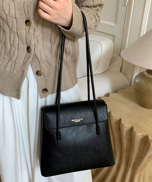 LA VORAGINE（ラ ヴォラジネ）の「ヴィンテージ レザータッチトート 大容量 シンプル 通勤用（トートバッグ・レディース・ブラウン/ブラック/モカ/オフホワイト・FREE）」の11枚目の写真