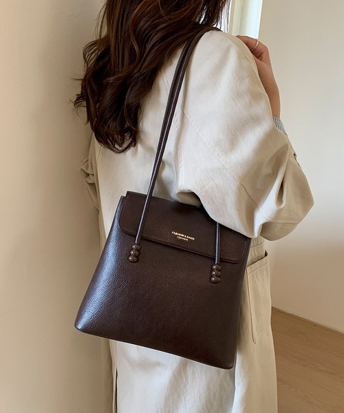 LA VORAGINE（ラ ヴォラジネ）の「ヴィンテージ レザータッチトート 大容量 シンプル 通勤用（トートバッグ・レディース・ブラウン/ブラック/モカ/オフホワイト・FREE）」の6枚目の写真