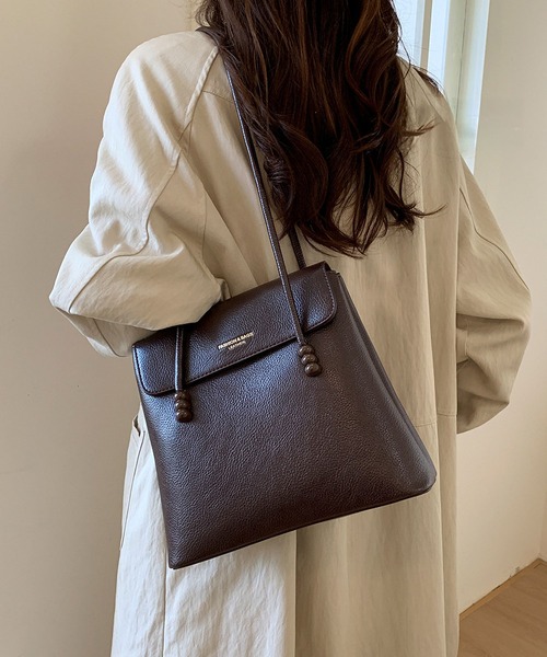 LA VORAGINE（ラ ヴォラジネ）の「ヴィンテージ レザータッチトート 大容量 シンプル 通勤用（トートバッグ・レディース・ブラウン/ブラック/モカ/オフホワイト・FREE）」の8枚目の写真