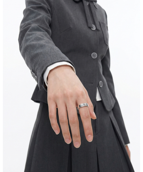 NONENON(ノンノン)の「LOGO FLAT RNG(3mm) SILVER925(リング・レディース・その他・SMALL/MEDIUM/LARGE)」の5枚目の写真