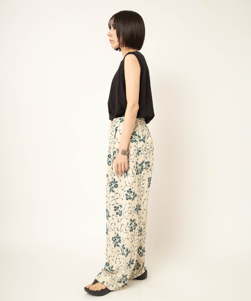 RNA-N(アールエヌエーエヌ)の「M2660 COTTON/HEMPタンク(Tシャツ/カットソー・レディース・キナリ/ブラック/オフホワイト・FREE)」の8枚目の写真