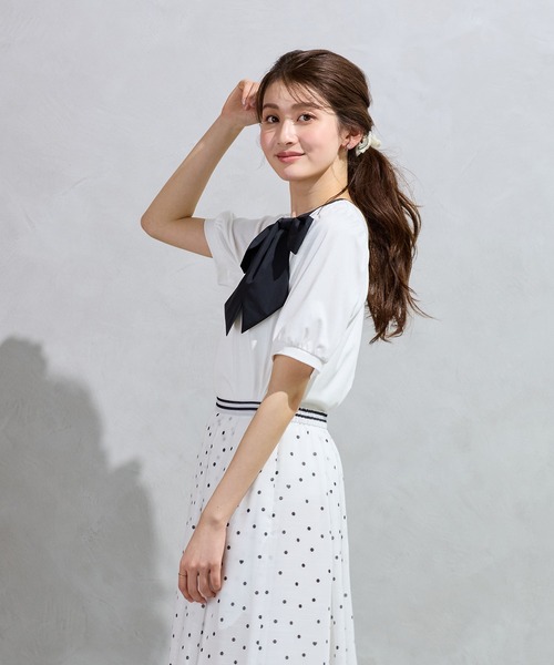 Rose Tiara(ローズティアラ)の「【2WAY】【接触冷感】リボンカットソー(Tシャツ/カットソー・レディース・ブラック/オフホワイト/グレー・38/42/46)」の7枚目の写真