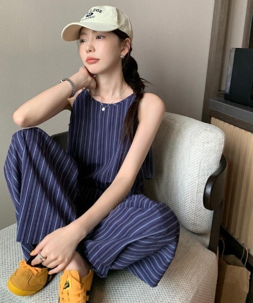 semplice(センプリチェ)の「ストライプクロップドトップス × ハイウエストタックワイドパンツ セットアップ(セットアップ・レディース・キャメル/ネイビー・F)」の18枚目の写真
