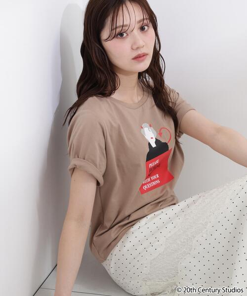 PROPORTION BODY DRESSING(プロポーションボディドレッシング)の「【プラダを着た悪魔コラボ】フロントプリントTシャツ / 1216160505(Tシャツ/カットソー・レディース・ブラウン系その他/ホワイト/ダークグレー・FREE)」の3枚目の写真