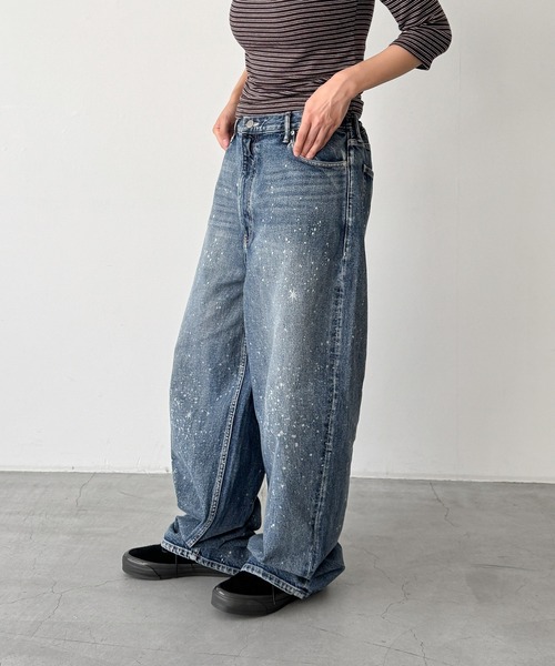 CANAL JEAN(キャナルジーン)の「SUPERTHANKS スペースデニムバレルレッグジーンズ(デニムパンツ・レディース・ブルー・SMALL)」の3枚目の写真