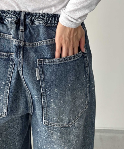 CANAL JEAN(キャナルジーン)の「SUPERTHANKS スペースデニムバレルレッグジーンズ(デニムパンツ・レディース・ブルー・SMALL)」の13枚目の写真