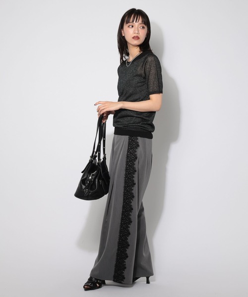 PAGEBOY(ページボーイ)の「【レイヤード自在】シアーオフショル×タンクSET(Tシャツ/カットソー・レディース・ブルー/ブラック・FREE)」の4枚目の写真