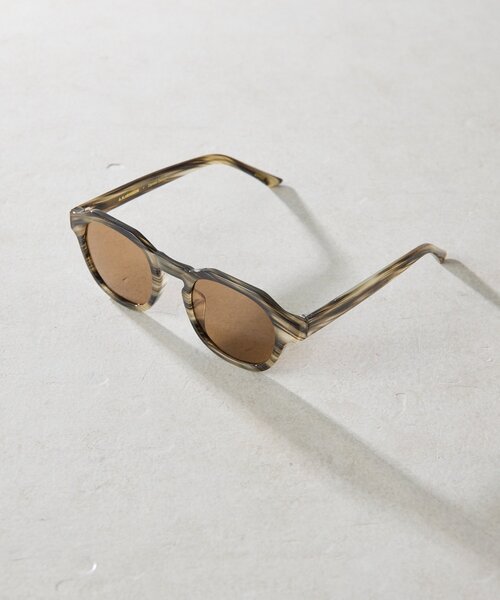 ear PAPILLONNER(イアパピヨネ)の「【A.KJAERBEDE(エキアビド)】ZAN26SS/サングラス(その他雑貨・レディース・ブラック/グレイッシュベージュ・FREE)」の21枚目の写真