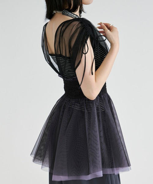 Ezick(エジック)の「2way layered tulle tops/2wayシャーリングチュールトップス(その他トップス・レディース・ネイビー/ブラック・FREE)」の6枚目の写真